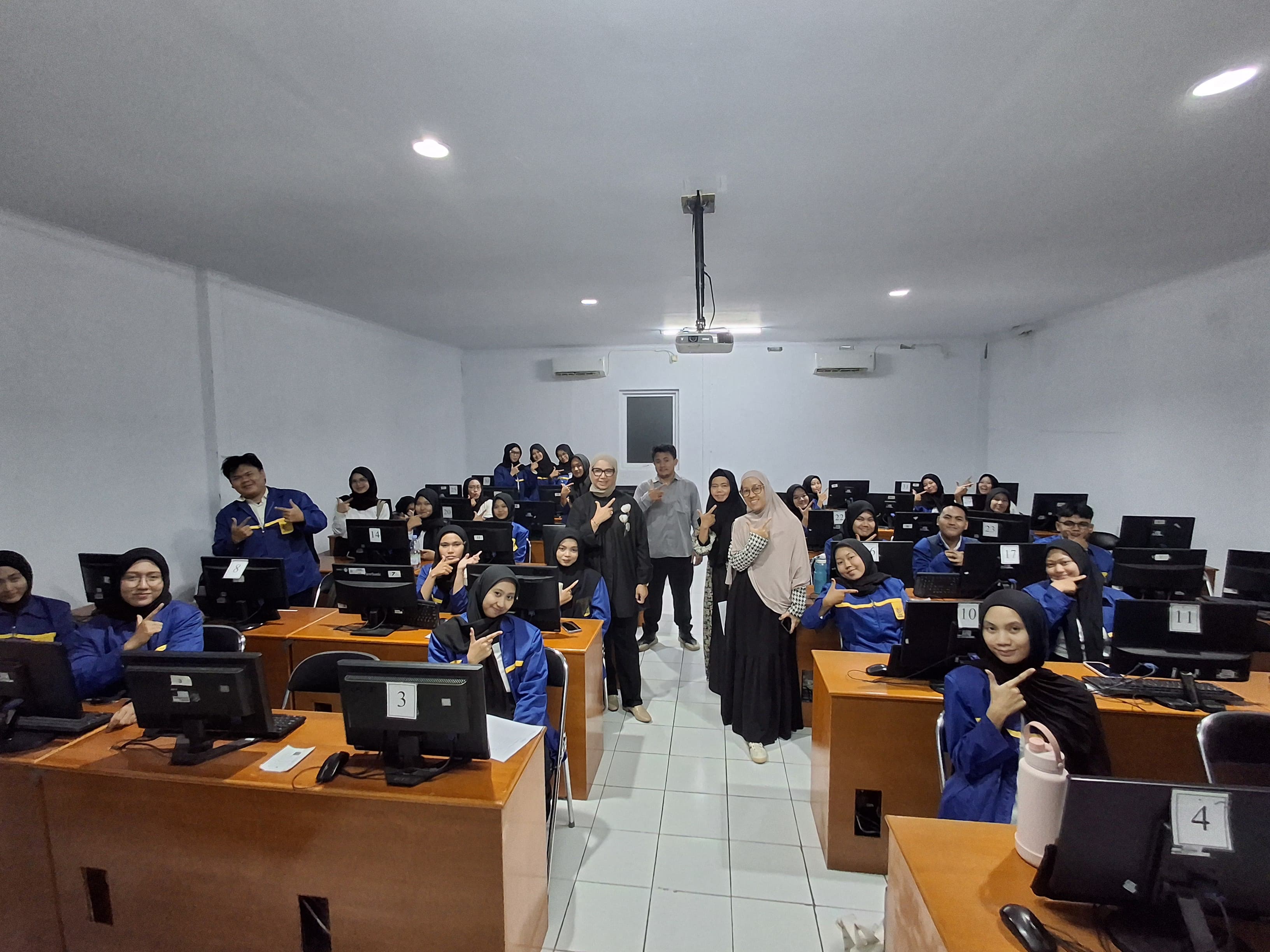 Talenta Hub Indonesia Selenggarakan Pelatihan dan Sertifikasi CAAT untuk Meningkatkan Kompetensi Teknisi Akuntansi untuk STIE Sutaatmadja Subang